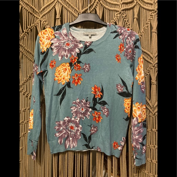 Daniel Rainn Sweaters - Daniel Rainn Floral Sweater XS NWOT